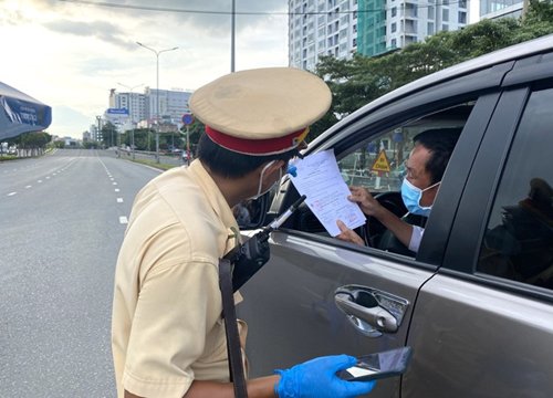 Khi nào người lao động được đi lại giữa TPHCM và 4 tỉnh lân cận?