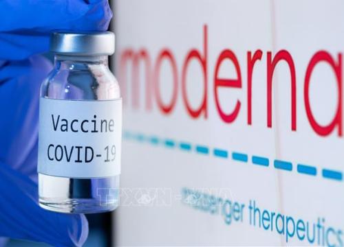 Moderna đề nghị Canada phê duyệt liều tiêm thứ ba vaccine phòng COVID-19