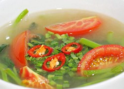 Món canh chua rau muống dân dã thanh đạm