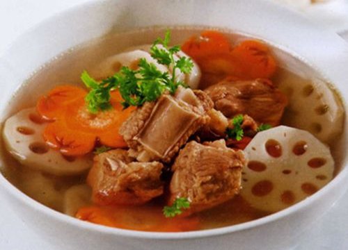 Món canh súp củ sen vừa ngon vừa chống ngán