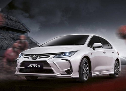 Toyota Corolla Altis thể thao hơn với gói độ trị giá 28 triệu đồng