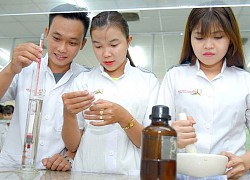 Trường cao đẳng tuyển sinh "bết bát" vì đại học vét thí sinh?