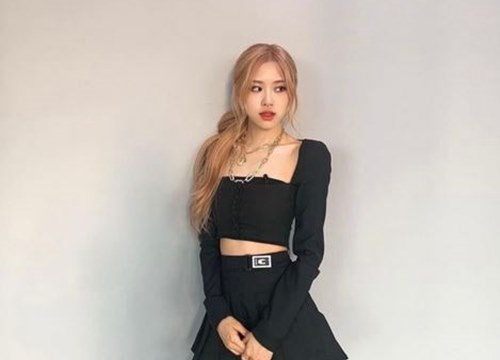 10 lần Rosé Blackpink khiến fan chết lặng trong đồ đen