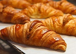 Cách làm bánh sừng bò (bánh croissant) thơm béo đúng chuẩn