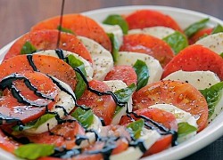 Cách làm chi tiết Caprese salad đơn giản tại nhà với mozzarella