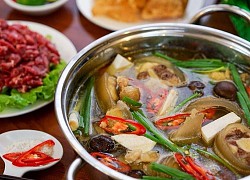 Cách làm lẩu đuôi bò ngon ngọt kèm khoai môn thuốc bắc