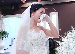 Đến nhà hàng, cô dâu sững sờ phát hiện "không có tiệc cưới nào cả" liền ôm mặt khóc giữa đường, dân mạng chia sẻ rần rần vụ lừa đảo tráo trở