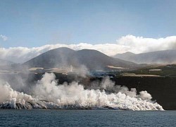 Sân bay trên đảo Palma (Tây Ban Nha) đóng cửa do tro bụi núi lửa