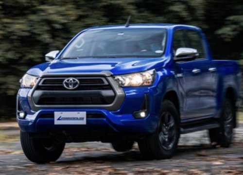 Toyota Hilux 2022 được bổ sung trang bị, tăng giá bán