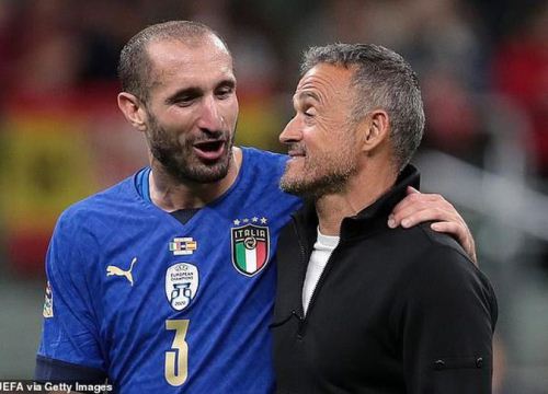 Trung vệ Chiellini: 'Tuyển Ý đứt chuỗi bất bại là điều cần thiết'