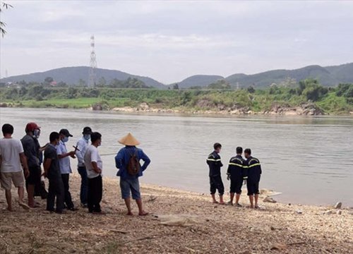 Tuyên Quang: Đã tìm thấy thi thể 2 học sinh bị đuối nước trên sông Lô