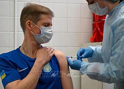 Ukraine bắt buộc tiêm vaccine ngừa COVID cho giáo viên