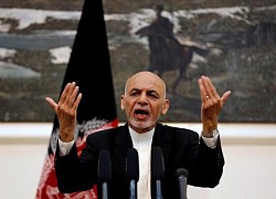 Vệ sĩ cáo buộc cựu Tổng thống Afghanistan ôm "hàng trăm triệu USD bỏ trốn"