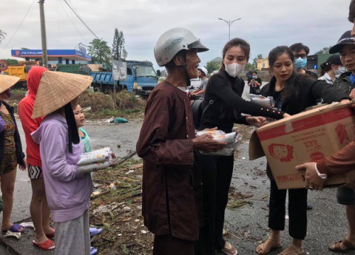 Huế phản hồi hoạt động trao tiền của Thủy Tiên, Hoài Linh