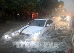 Kinh nghiệm lái xe an toàn trong mùa mưa bão