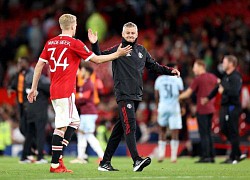 Solskjaer bị tố 'nói dối trắng trợn' với Van de Beek