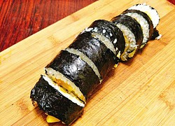 Bí quyết làm sushi không cần mành tre mà đẹp mắt