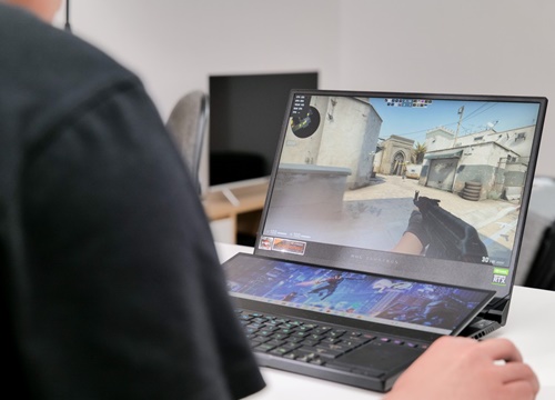 Đánh giá Asus ROG Zephyrus Duo 15 SE: chất lượng đỉnh cao