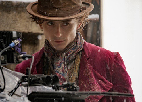 Hé lộ hình ảnh đầu tiên của Timothée Chalamet trong vai Willy Wonka