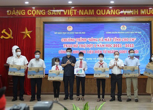 Huy động nguồn lực lớn sau một tháng phát động "Máy tính cho em"