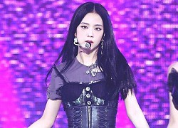 Jisoo (BLACKPINK) khoe sắc vóc đẹp mãn nhãn với 7749 kiểu áo corset