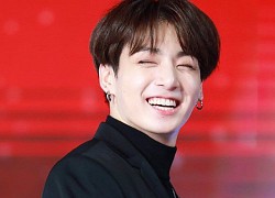 Jungkook BTS chuẩn 'Thần đồng âm nhạc', đến giọng nữ cũng hát ngon ơ