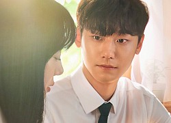 'Melancholia': Lee Do Hyun lén ngắm Im Soo Jung, vén màn bí mật đau đớn