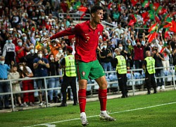 Ronaldo "hủy diệt" đội bóng đứng ngang với Việt Nam; xác định thêm 1 cái tên giành vé World Cup