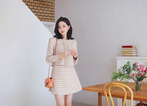 Ba cách phối một kiểu áo khoác vải tweed