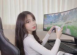 Chỉ đi tắm cũng dính chấn thương, nữ streamer nóng bỏng khiến CĐM không khỏi tò mò về nguyên nhân