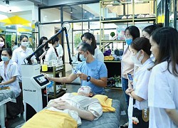 Kỹ sư Việt với công nghệ làm đẹp từ laser