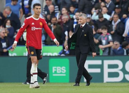 Solskjaer ngăn cản hành động bất mãn của Ronaldo