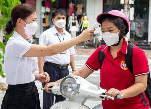 Học sinh trở lại trường: Mỗi nơi quy định một kiểu