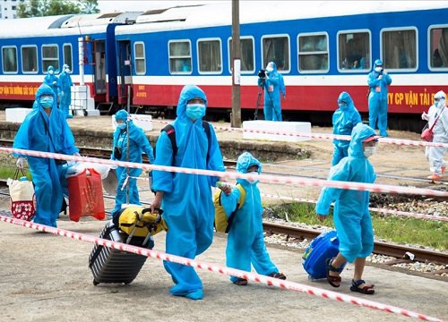 Quảng Trị tạo điều kiện nhập học cho hàng trăm học sinh về từ vùng dịch