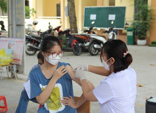 Sợ bùng dịch ở khu công nghiệp, Phú Thọ xét nghiệm gần nửa triệu dân