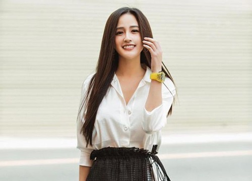 Mai Phương Thúy diện sơ mi trắng sexy nhất Vbiz: 'Bắt chước' thế nào?