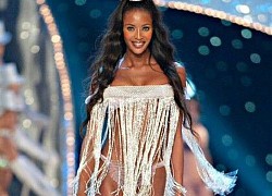 Ở Victoria's Secret, những pha "sấp mặt" hay cắm cả giày xuống sàn diễn không hẳn là sự cố đơn thuần