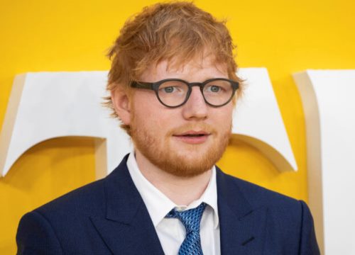 Ed Sheeran mắc Covid-19