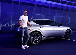 Xe sắp bán tại Việt Nam Kia EV6 đang được Rafael Nadal sử dụng nhưng có chi tiết khác thường mà Kia 'giấu nhẹm'