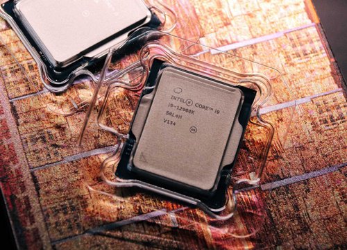 Intel Core i9 12900HK lộ điểm mạnh hơn cả Apple M1 Max