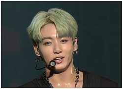 Jungkook (BTS) &#8220;bung lụa&#8221; phô diễn cơ bụng 6 múi khiến fangirl &#8220;rớt liêm sỉ&#8221; hàng loạt