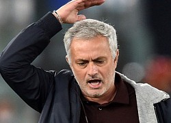 Mourinho góp phần tạo ra diễn biến 'điên rồ' tại Serie A