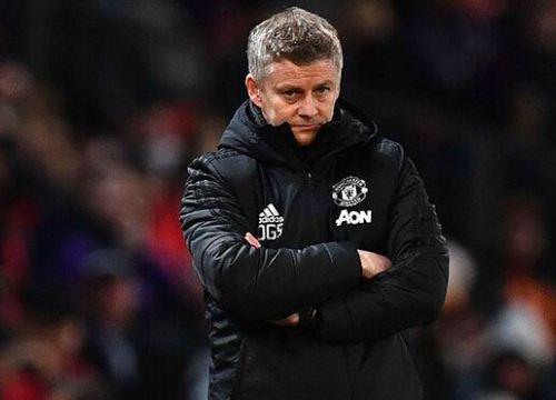 Neville dự đoán thời điểm BLĐ Man United sa thải Solskjaer