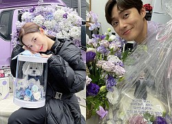 Park Seo Joon - Park Min Young cách nửa vòng trái đất vẫn trùng hợp 5 lần 7 lượt: Tâm linh tương thông hay "hint" hẹn hò đây?