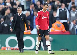 Solskjaer có dám để Ronaldo và Fernandes ngồi dự bị?