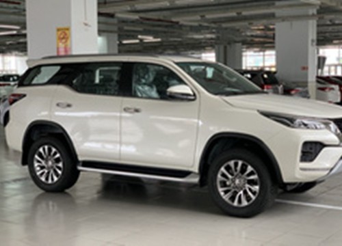 Toyota Fortuner bản nâng cấp mới về Việt Nam: Giá từ hơn 1,15 tỷ đồng, thêm trang bị cao cấp cạnh tranh Ford Everest