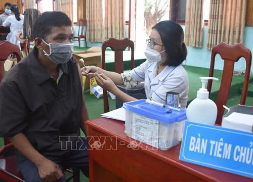 Đắk Nông bảo đảm tiến độ, đối tượng tiêm vaccine phòng COVID-19