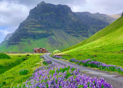 Vẻ đẹp 'hành tinh lạ' ở Iceland