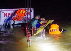 Vụ 2 vợ chồng bị lũ cuốn: Người chồng bị cuốn trôi 200 km