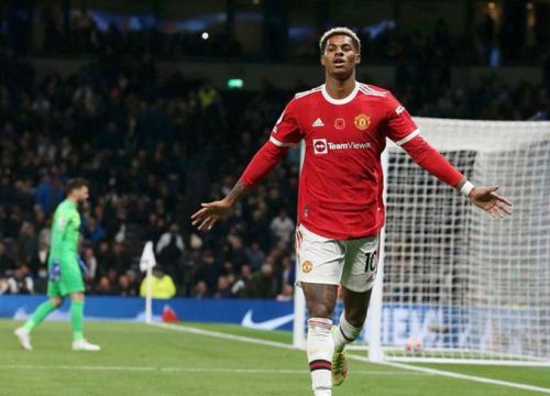 Rashford nổi đóa vì bị Solskjaer tống lên ghế dự bị